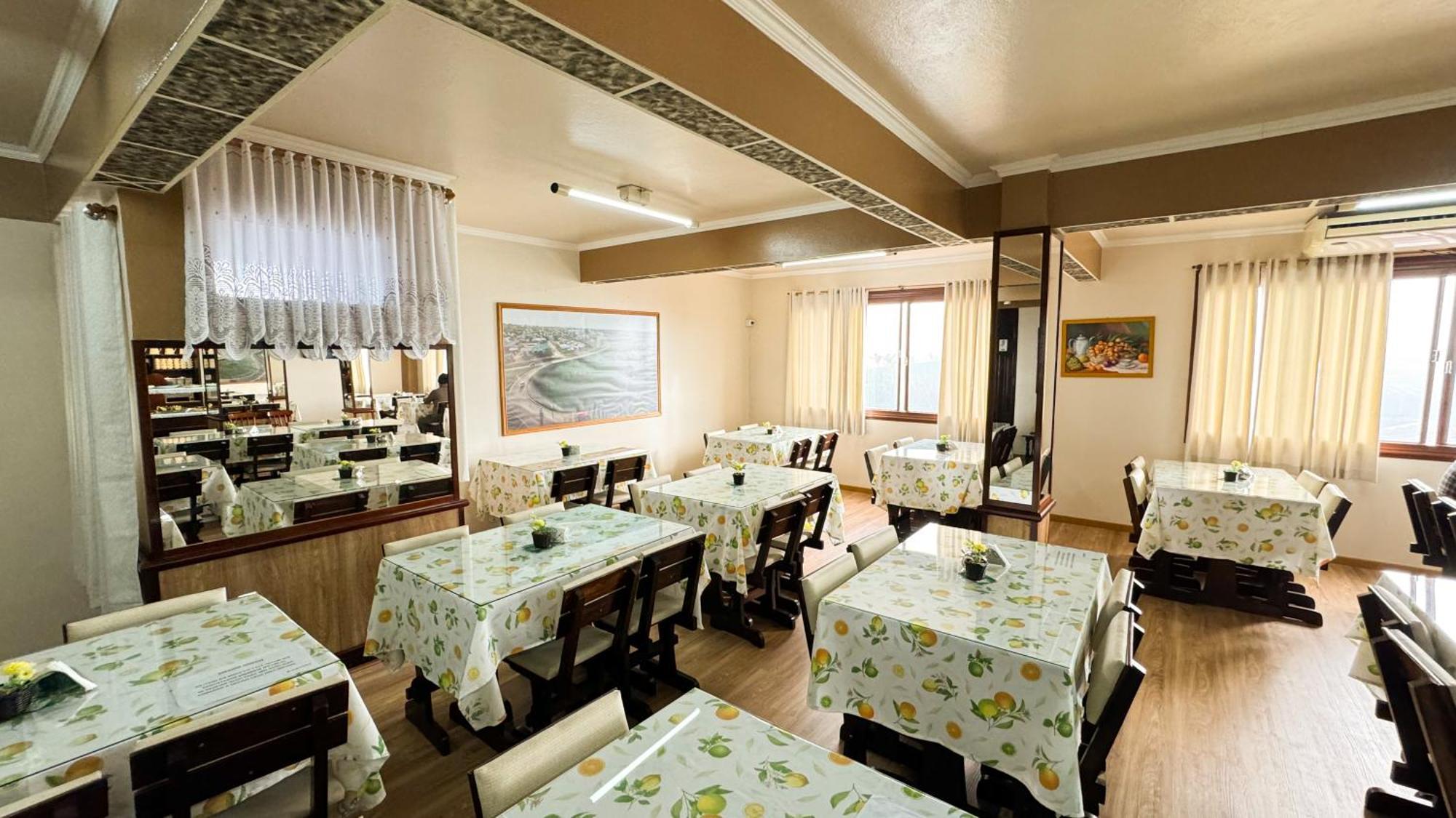 Fares Turis Hotel Uruguaiana Dış mekan fotoğraf